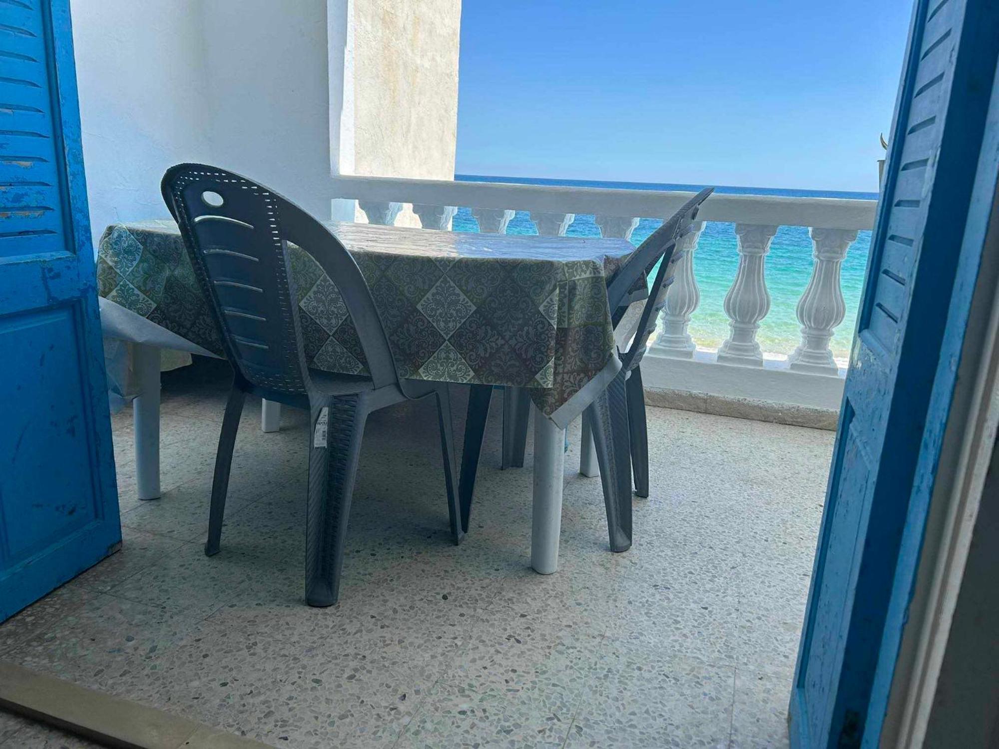 Apartment Pied Dans L'eau A Mediterraneen